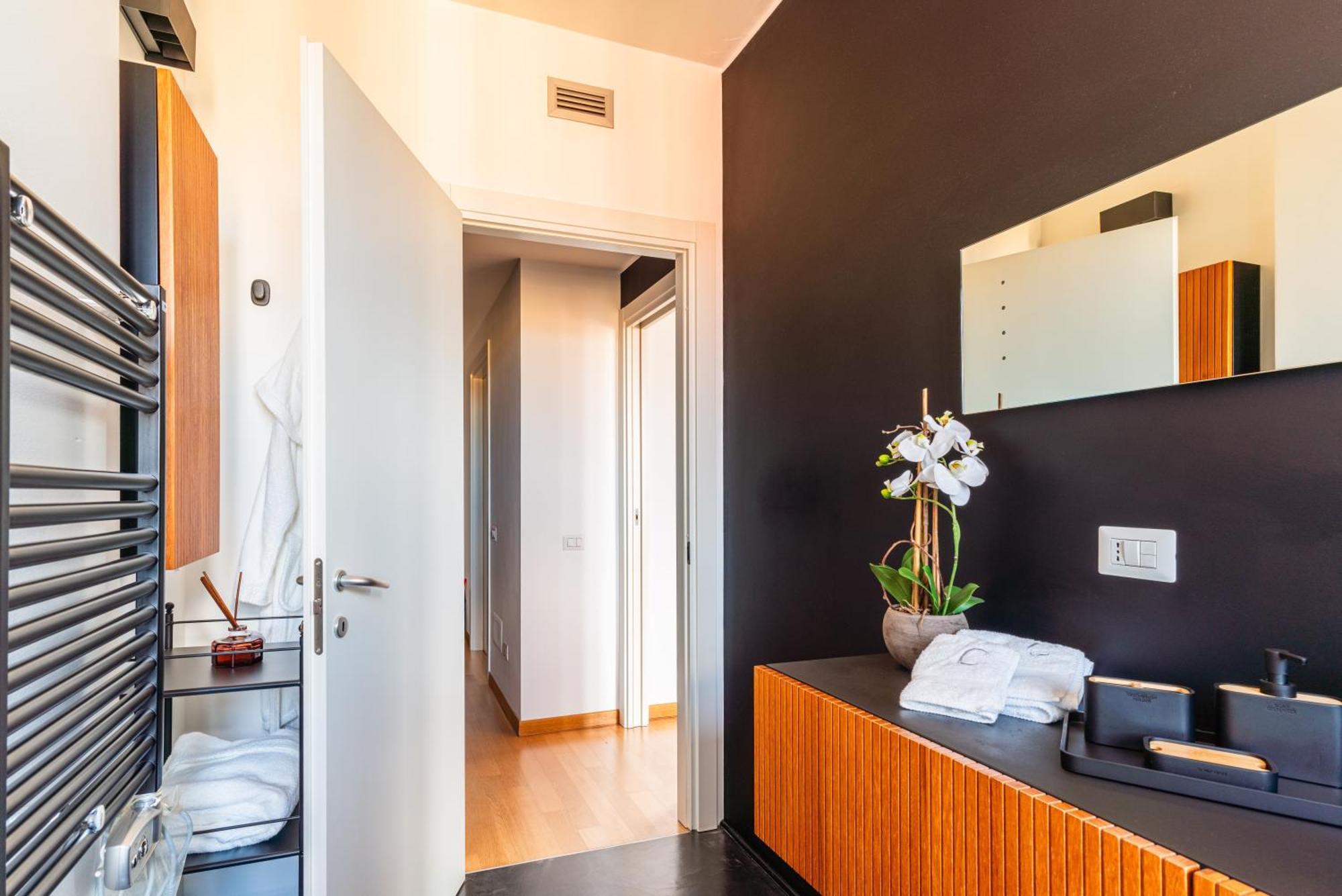 Fiftyfive-One Zuretti Aparthotel Милано Екстериор снимка
